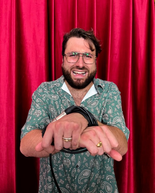 Nello Taver Stand Up a Parigi 