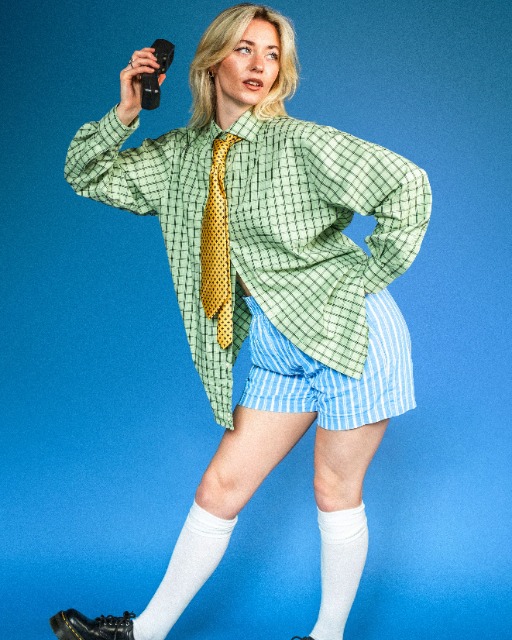 Lois live at Folklore Hoxton (Pre-sale)